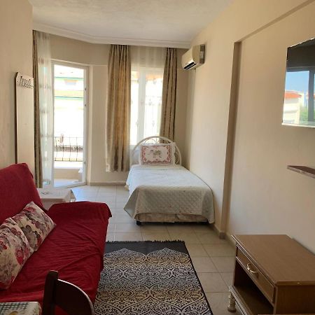 Cizmeci Apart Hotel Çeşme Exterior foto
